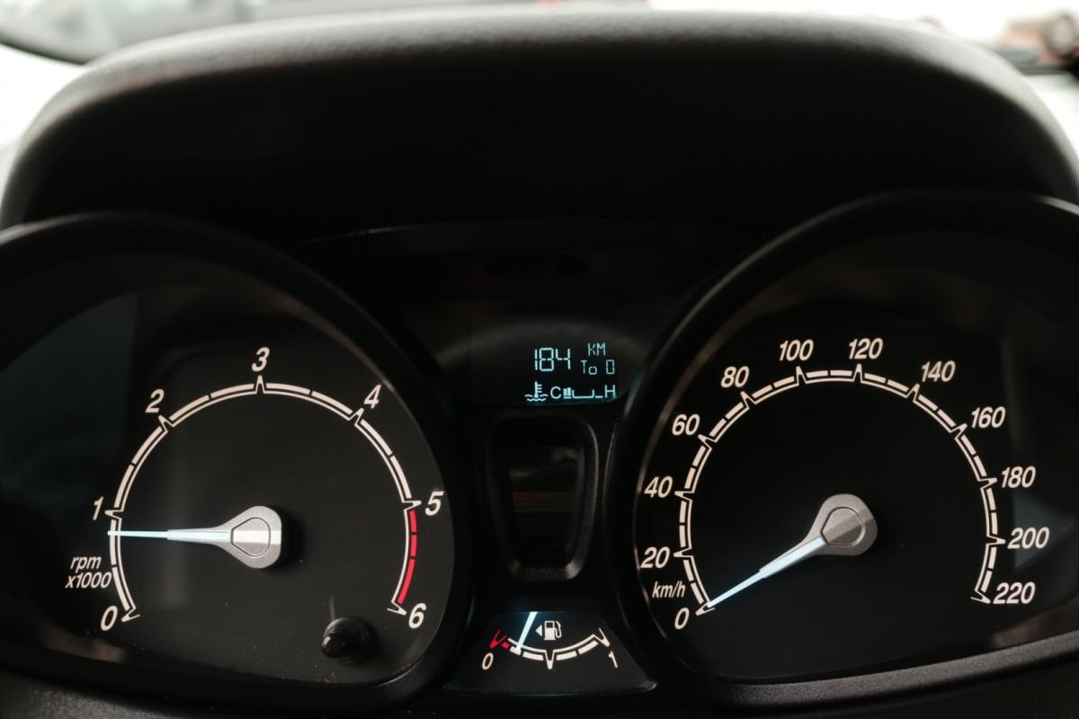 ford-transit-2022-diesel-1500cc