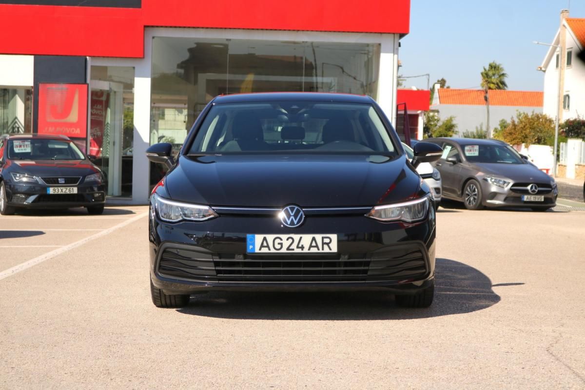 volkswagen-golf-2021-diesel-2000cc
