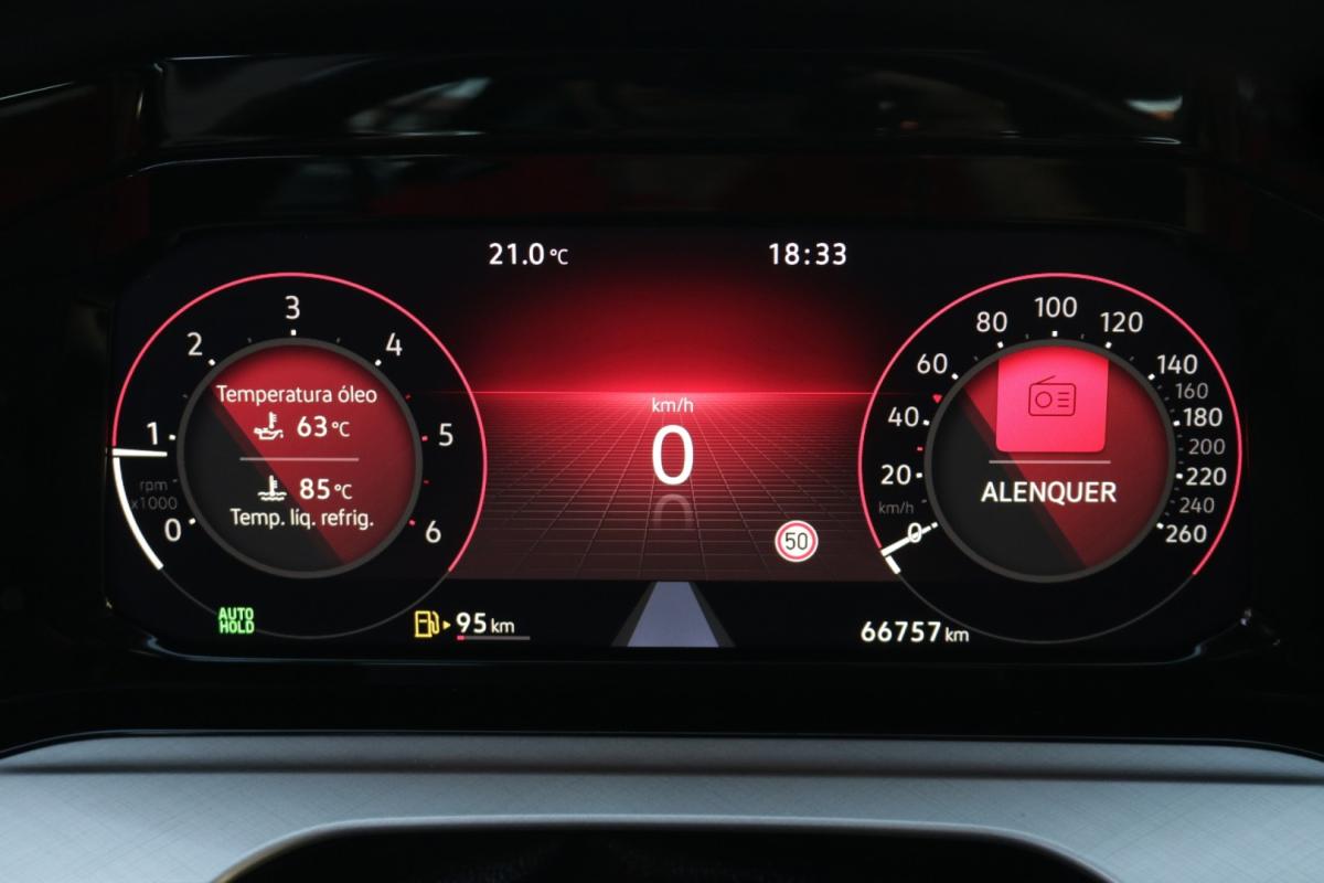 volkswagen-golf-2021-diesel-2000cc