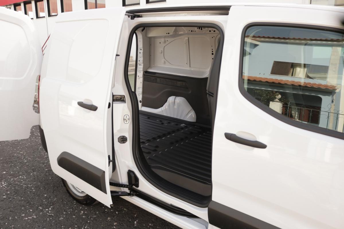 opel-combo-2026-diesel-14990cc