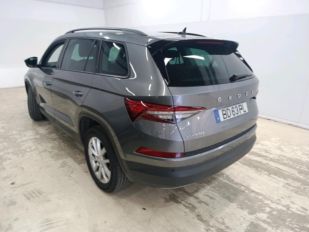 skoda-kodiaq-2023-diesel-2000cc