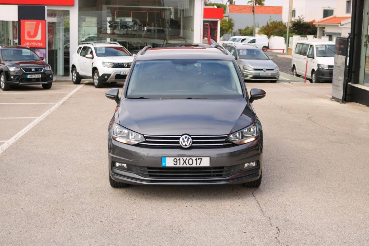 volkswagen-touran-2019-diesel-1600cc