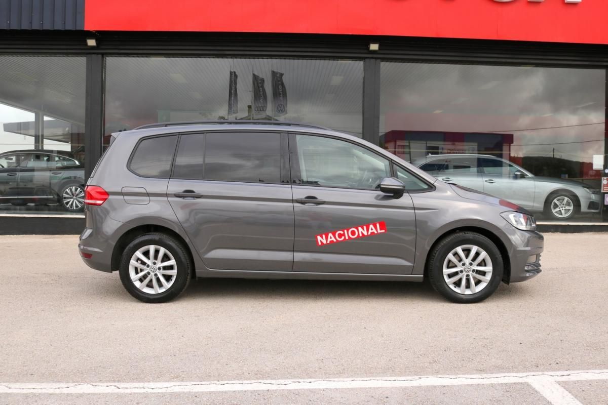 volkswagen-touran-2019-diesel-1600cc