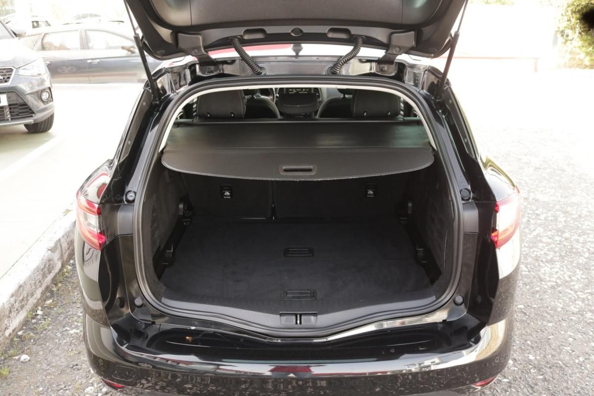 renault-megane-sport-tourer-2020-diesel-1500cc