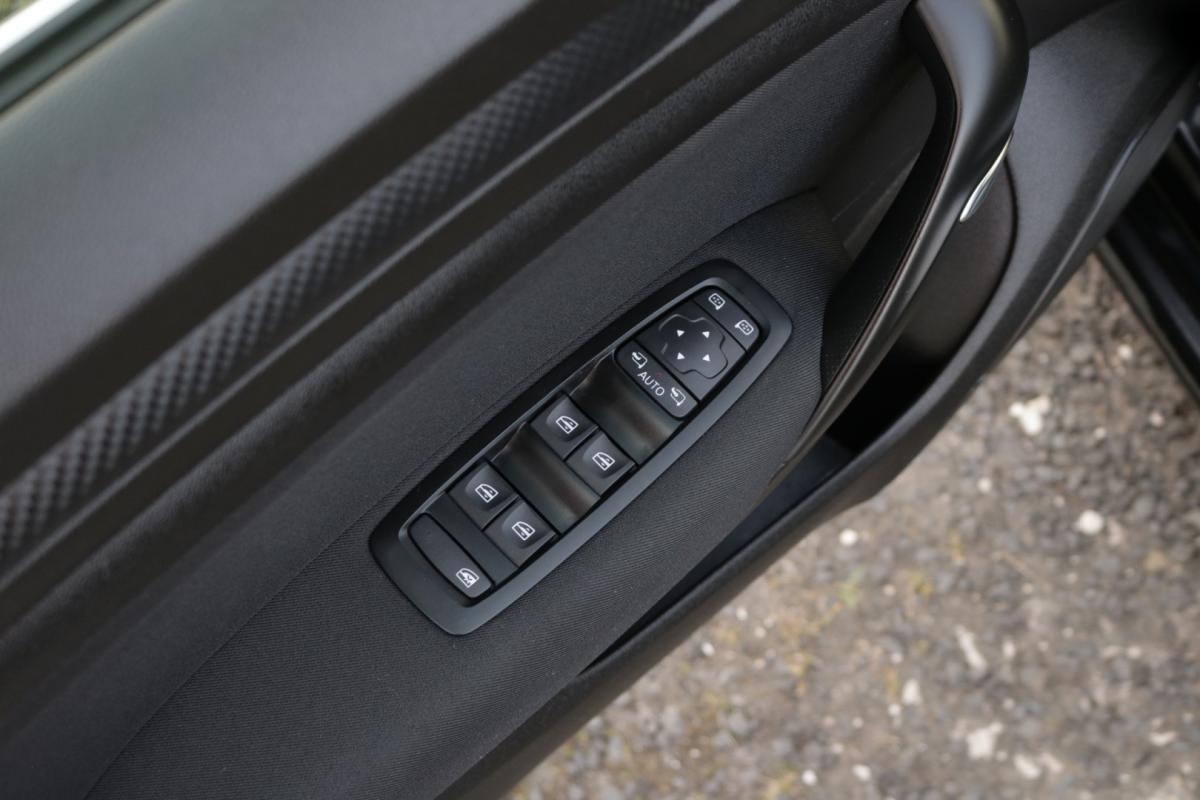 renault-megane-sport-tourer-2020-diesel-1500cc