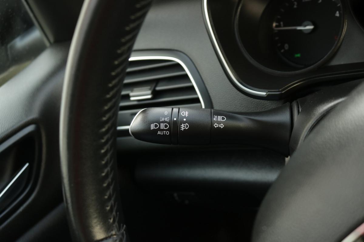 renault-megane-sport-tourer-2020-diesel-1500cc