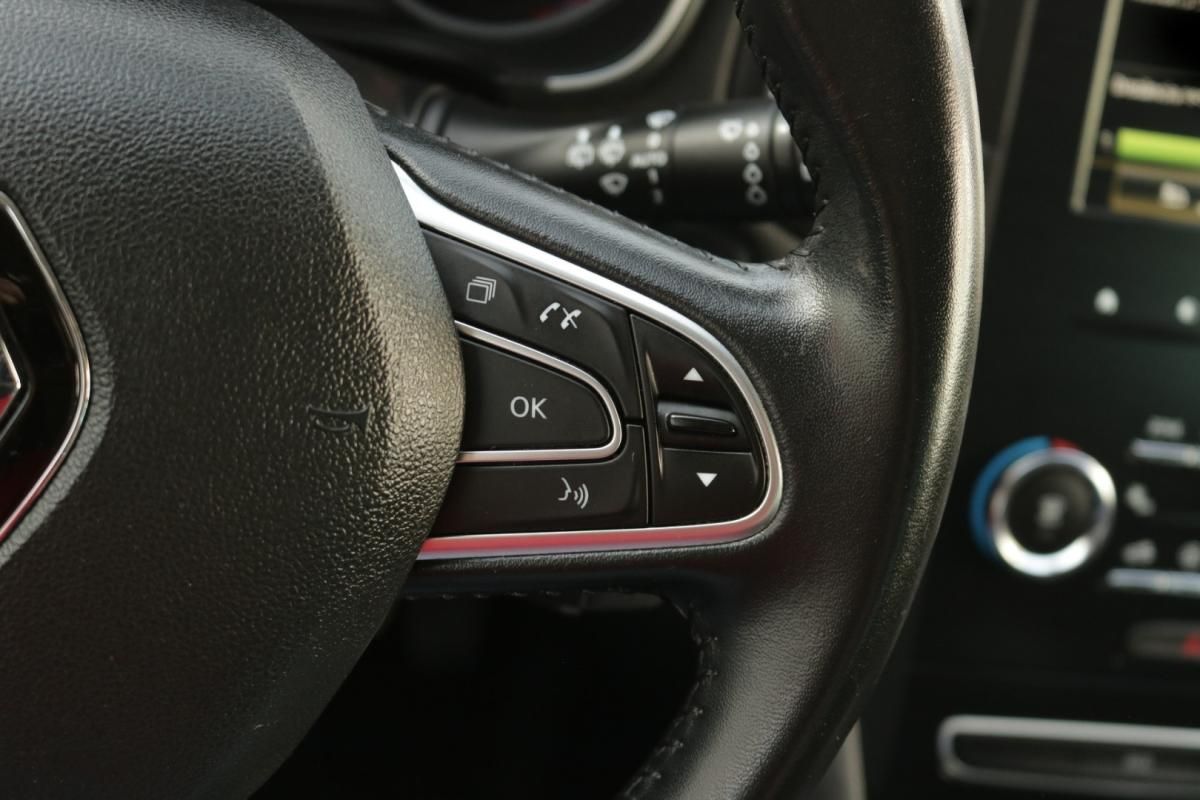 renault-megane-sport-tourer-2020-diesel-1500cc