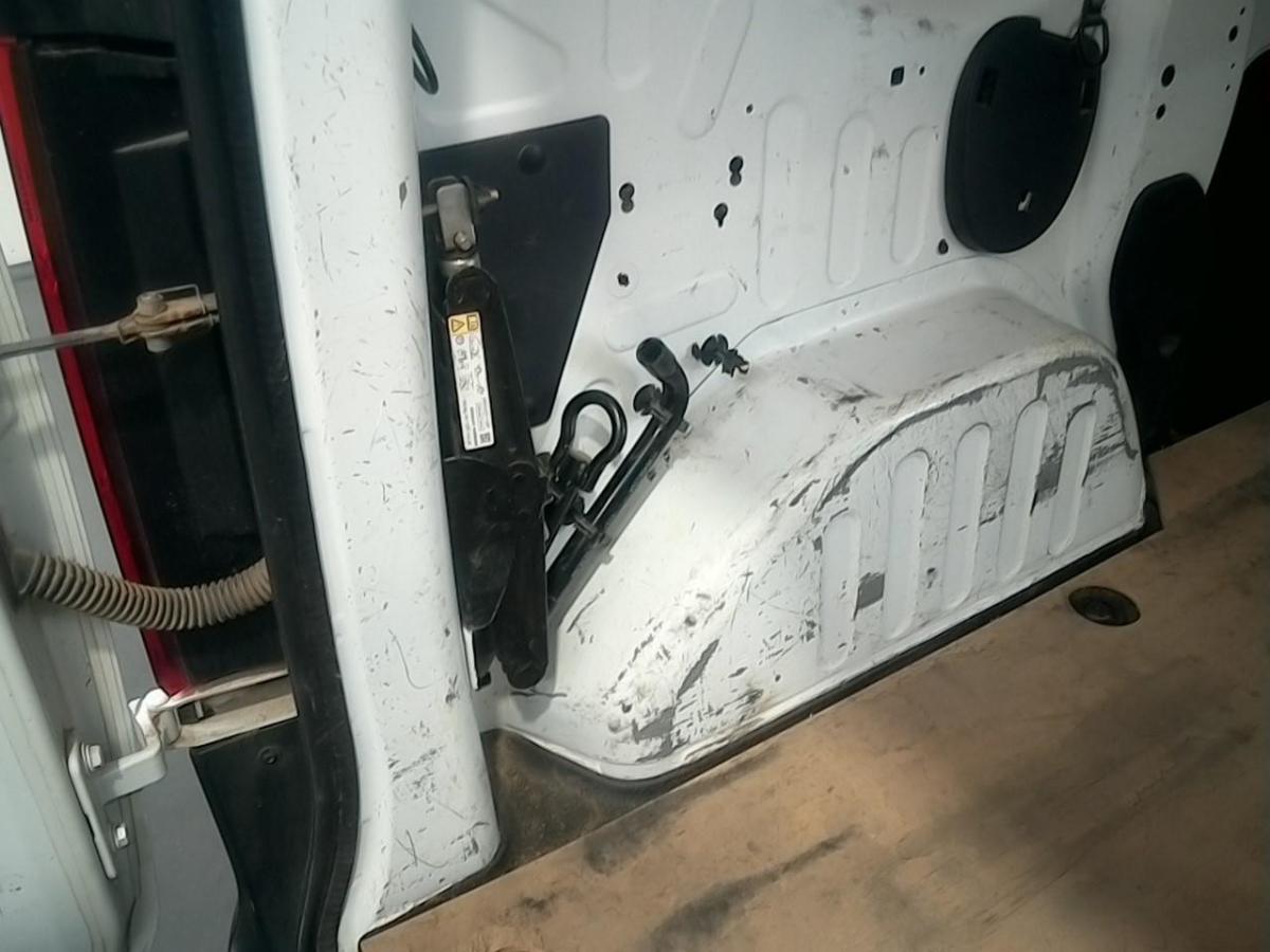 renault-kangoo-2023-diesel-1500cc