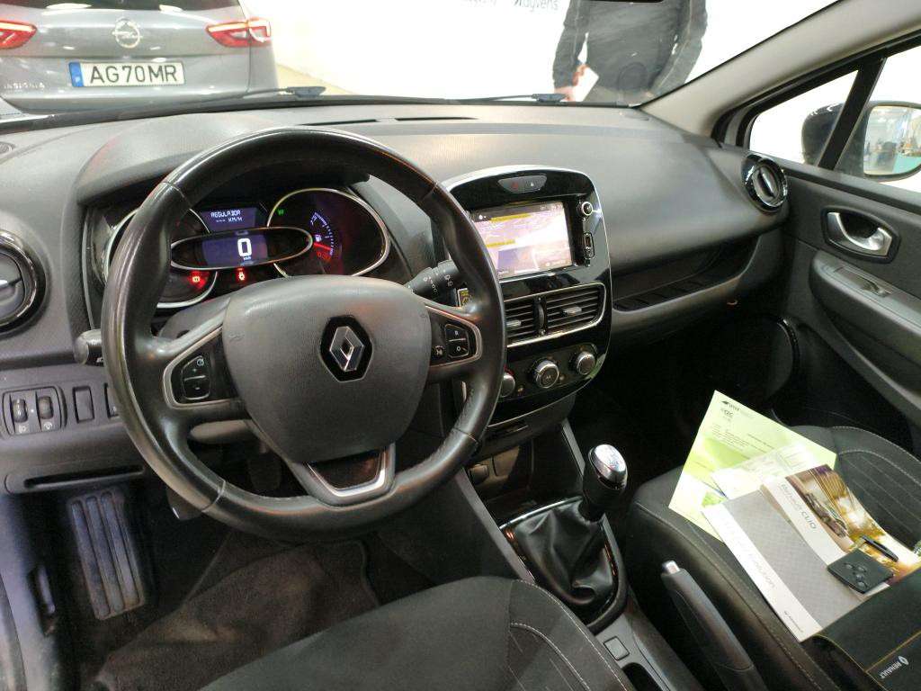 renault-clio-sport-tourer-2018-diesel-1500cc