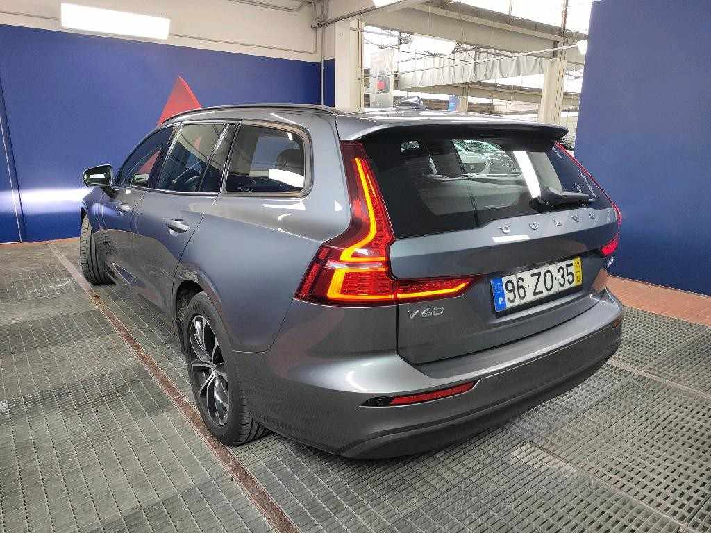 volvo-v60-2019-diesel-2000cc