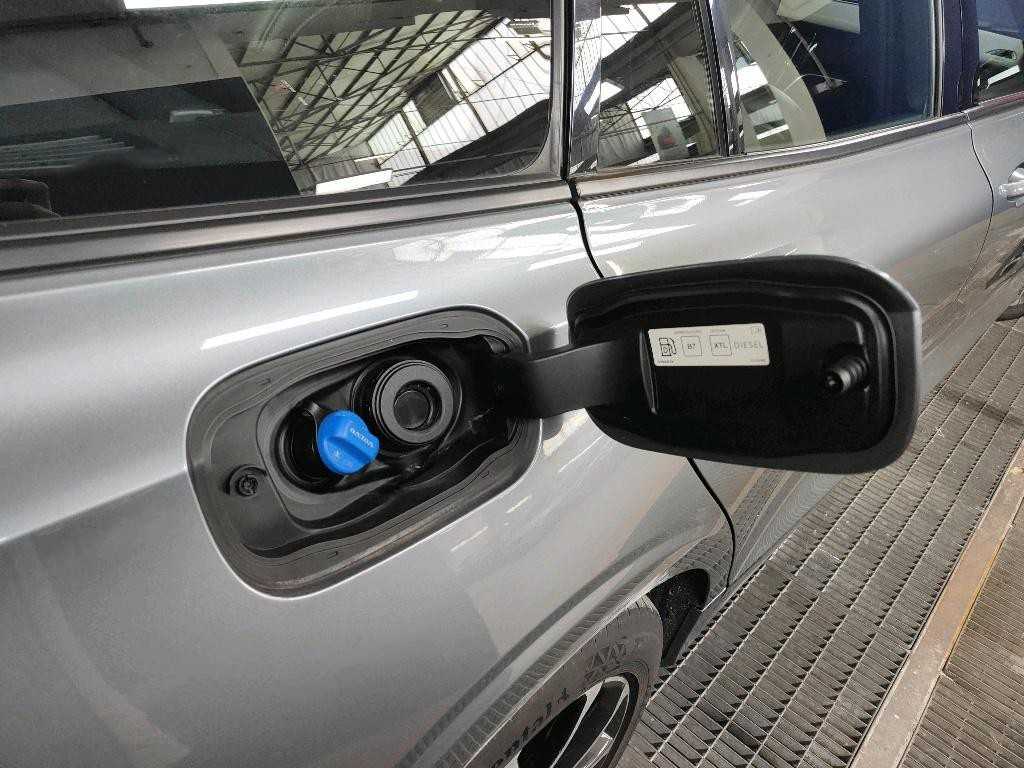 volvo-v60-2019-diesel-2000cc