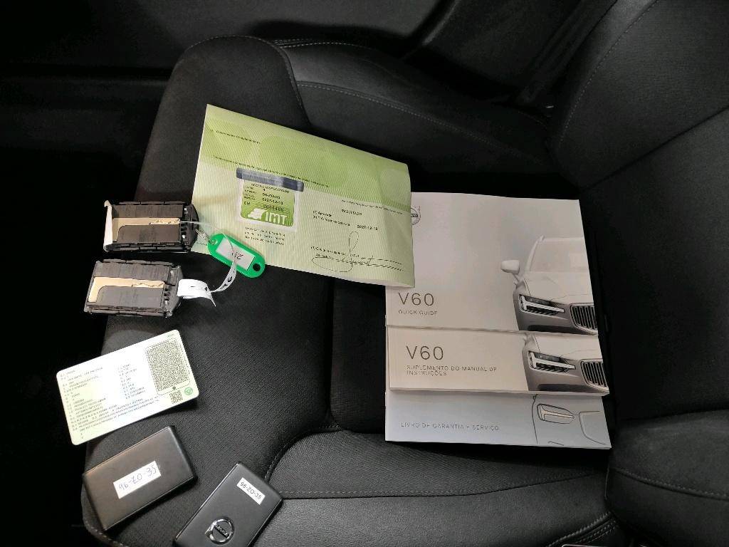 volvo-v60-2019-diesel-2000cc