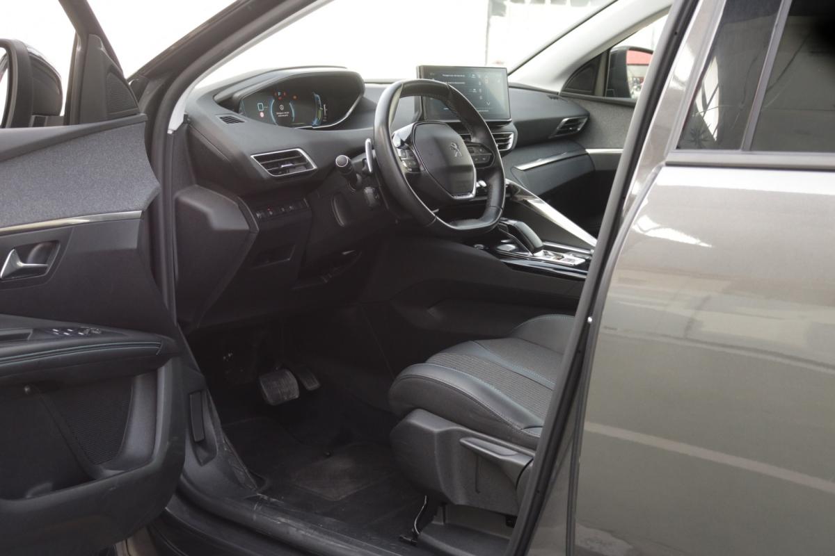 peugeot-3008-2022-hibrido-1600cc