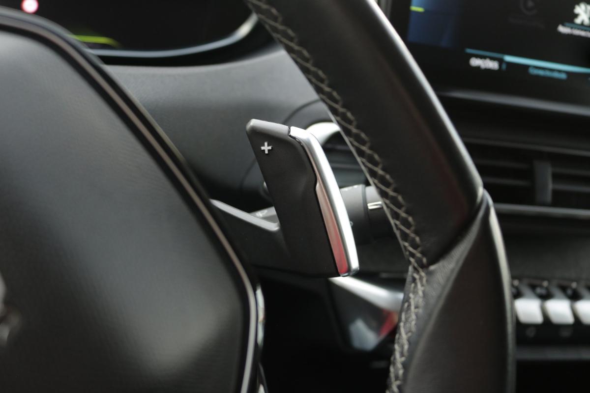 peugeot-3008-2022-hibrido-1600cc