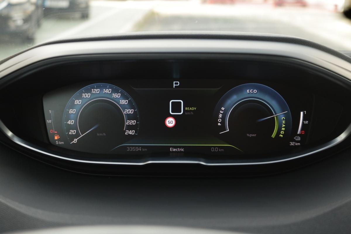 peugeot-3008-2022-hibrido-1600cc