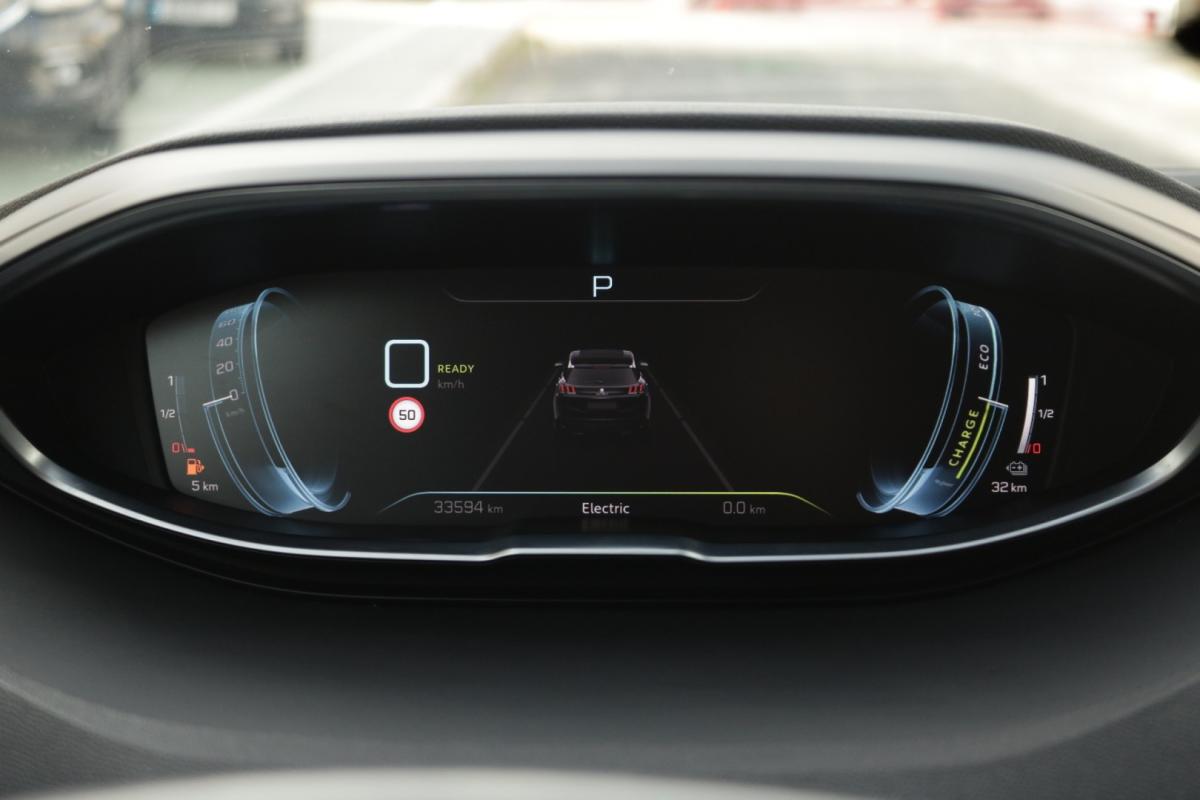 peugeot-3008-2022-hibrido-1600cc
