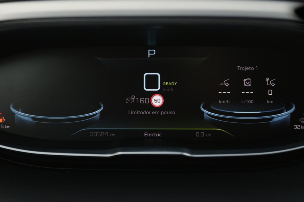 peugeot-3008-2022-hibrido-1600cc