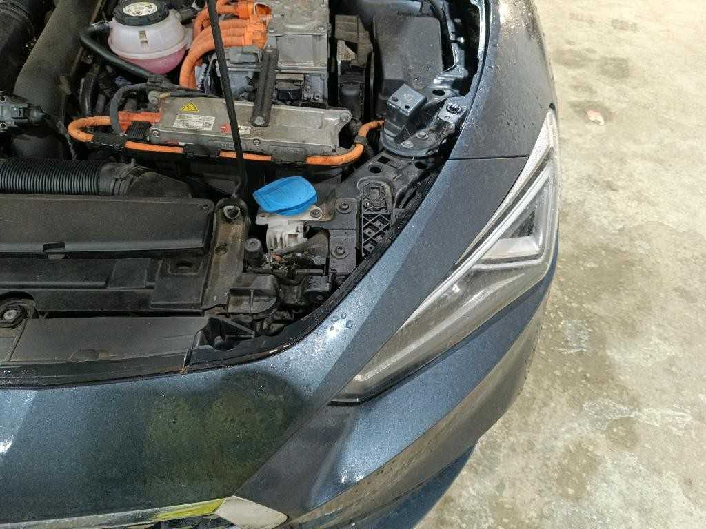 seat-leon-2021-hibrido-1400cc