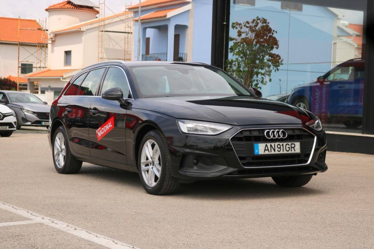 audi-a4-avant-2022-diesel-2000cc