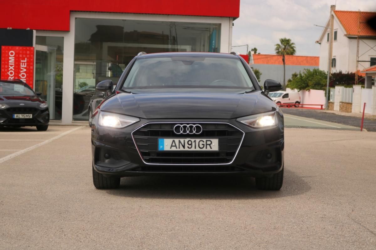 audi-a4-avant-2022-diesel-2000cc