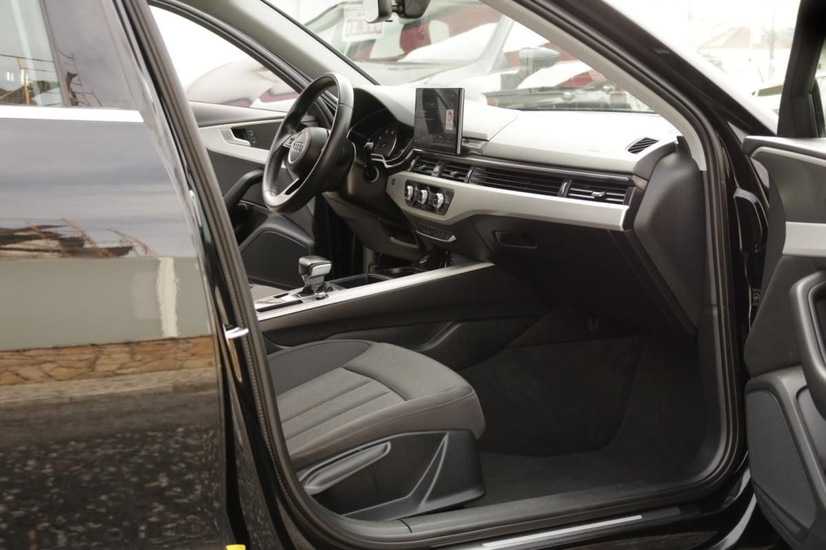 audi-a4-avant-2022-diesel-2000cc
