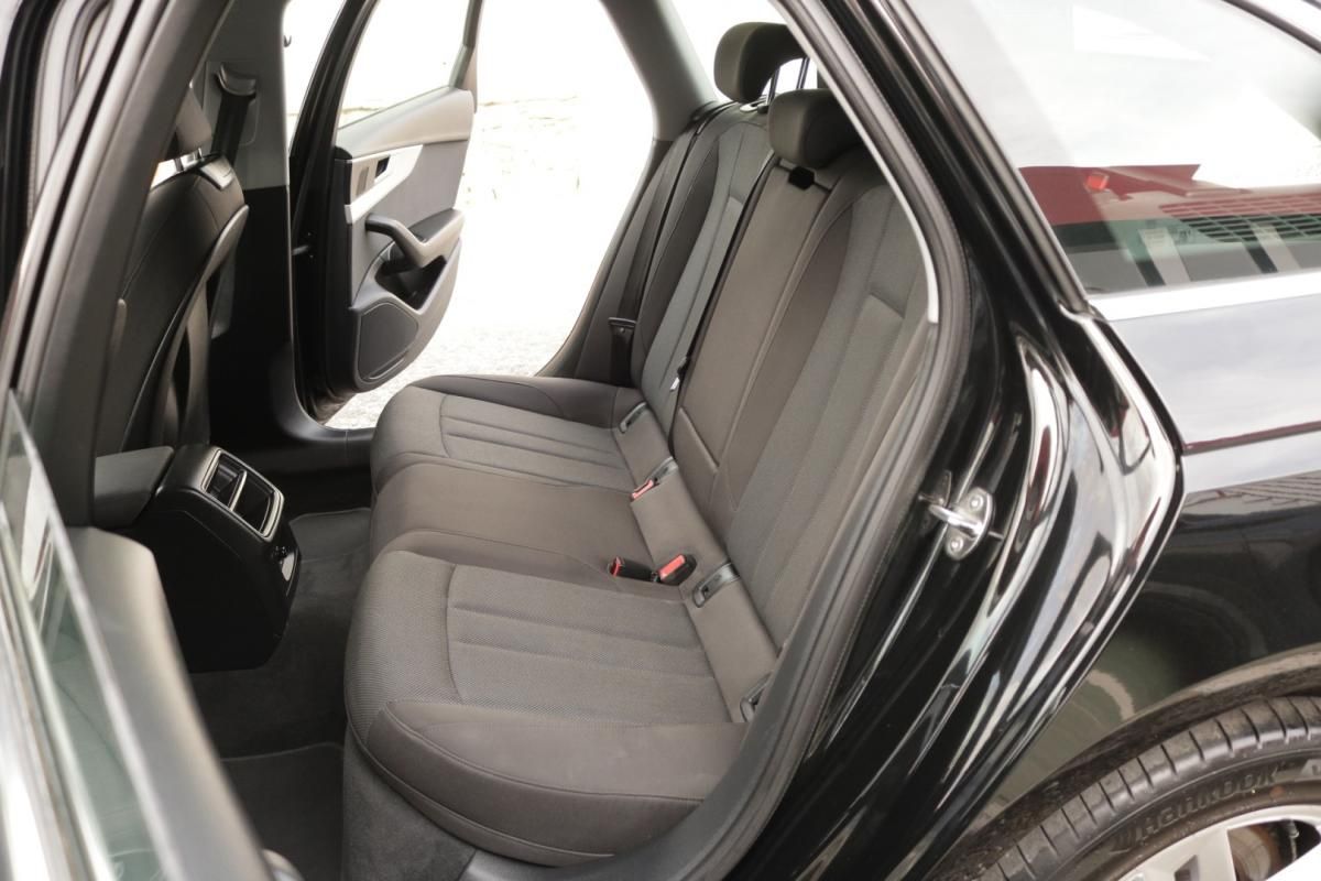 audi-a4-avant-2022-diesel-2000cc