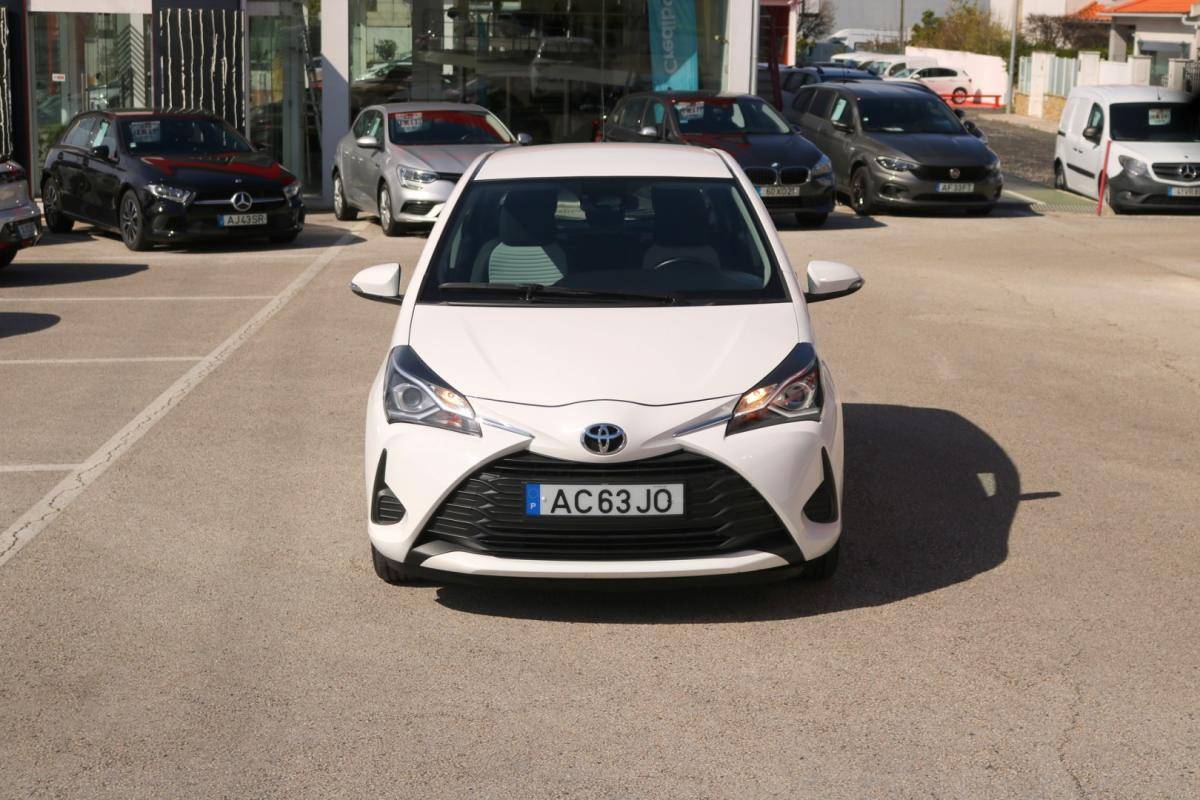 toyota-yaris-2020-gasolina-1000cc