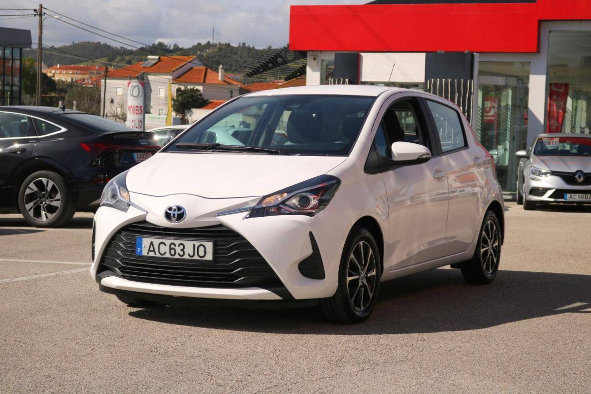 toyota-yaris-2020-gasolina-1000cc