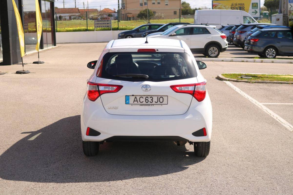 toyota-yaris-2020-gasolina-1000cc
