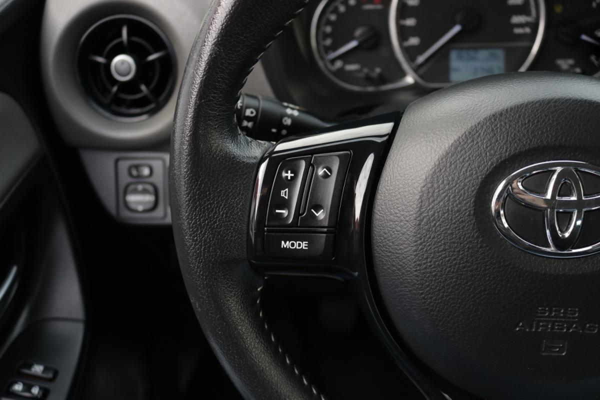toyota-yaris-2020-gasolina-1000cc