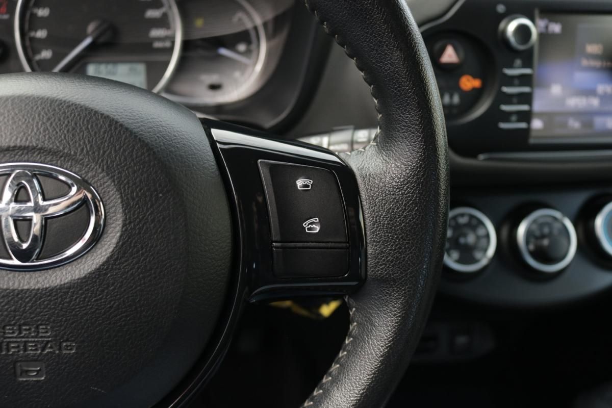 toyota-yaris-2020-gasolina-1000cc