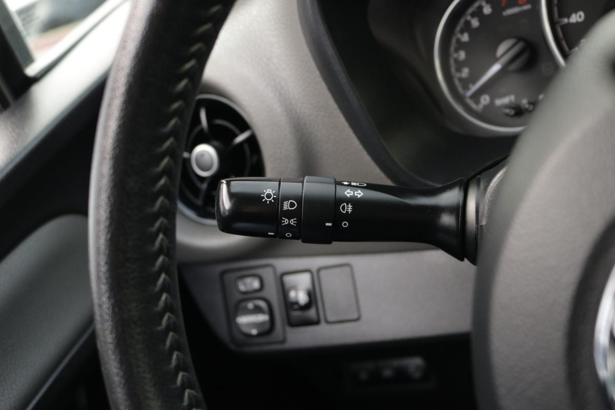 toyota-yaris-2020-gasolina-1000cc