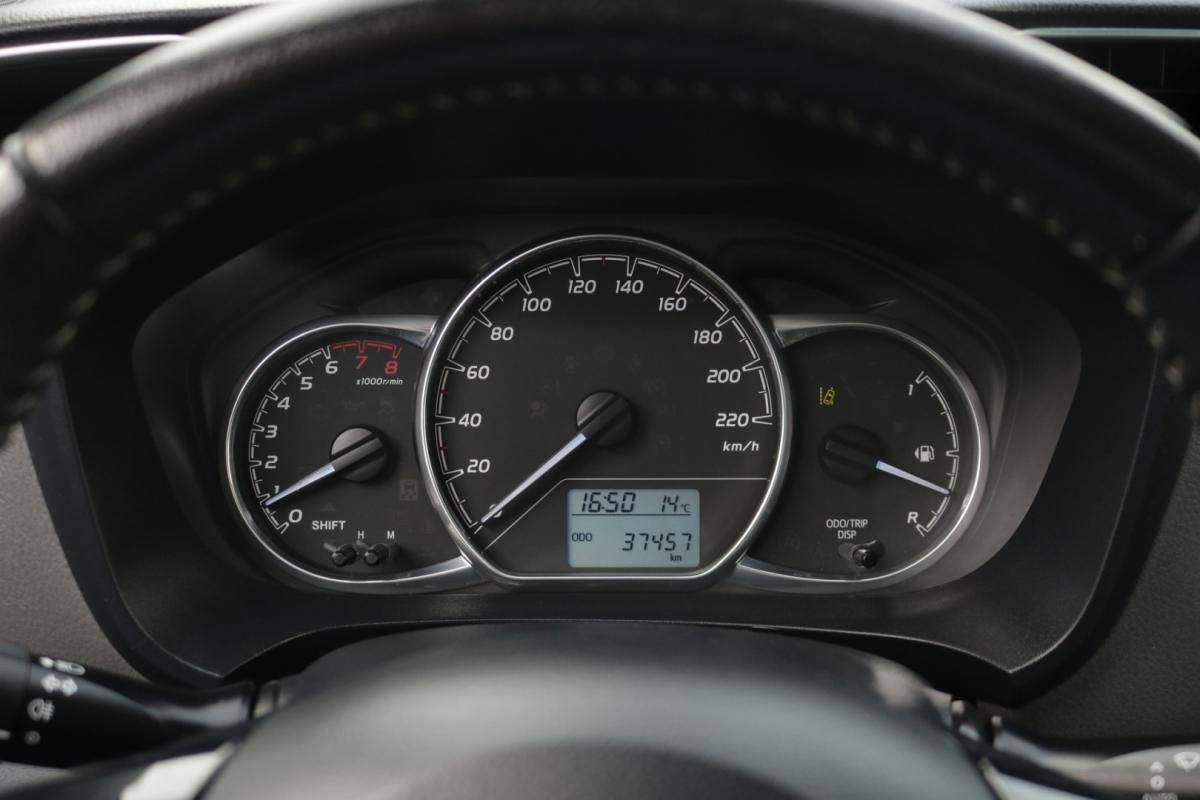 toyota-yaris-2020-gasolina-1000cc