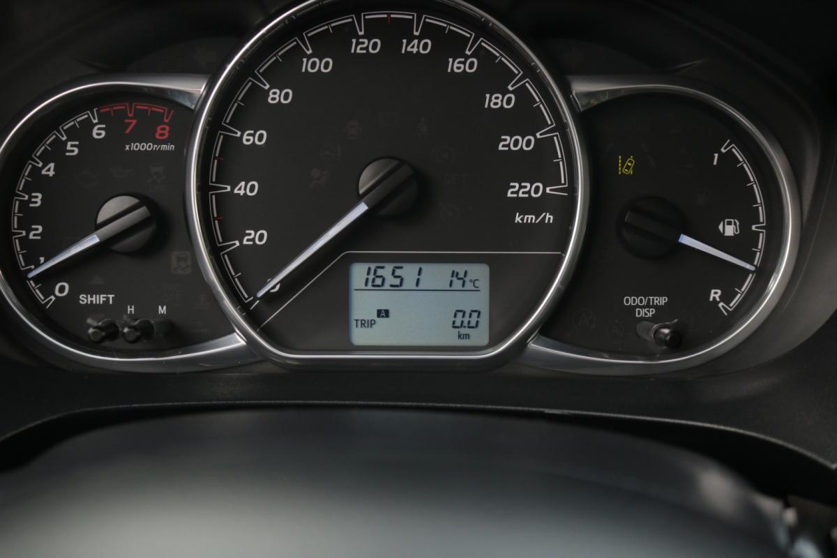toyota-yaris-2020-gasolina-1000cc