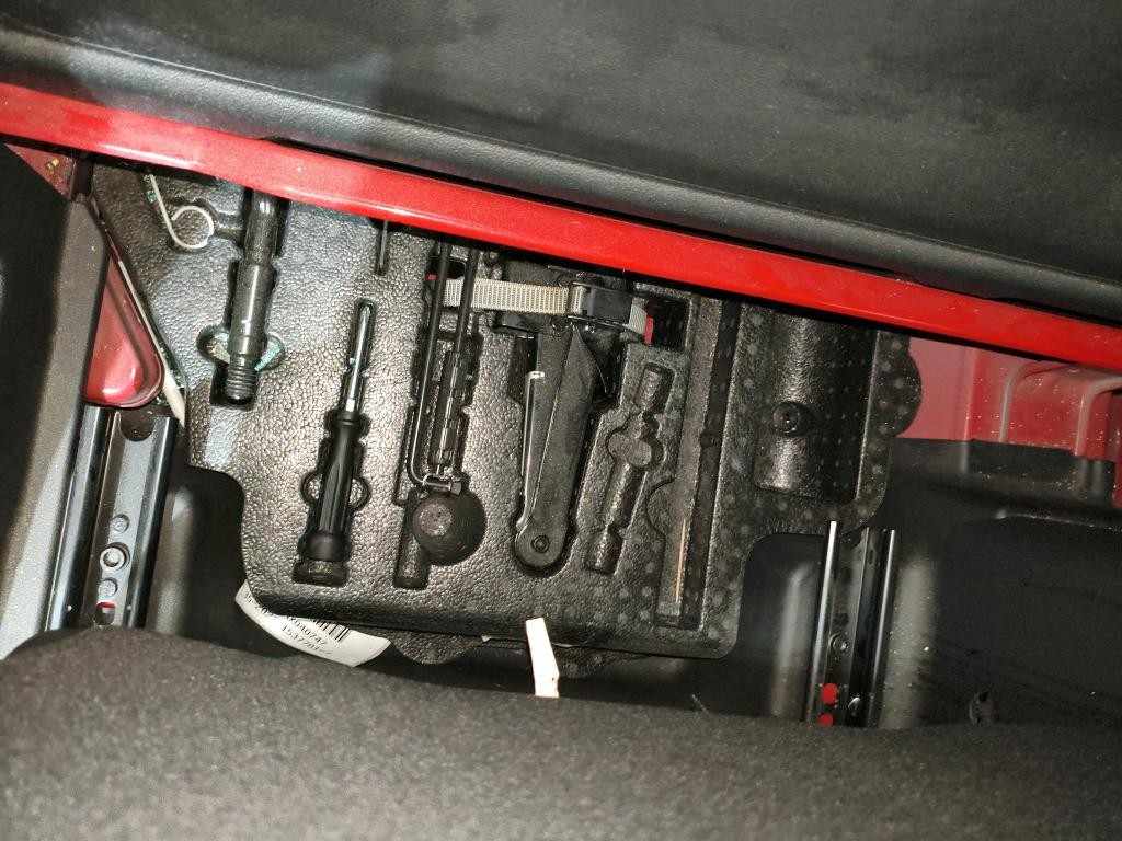volkswagen-caddy-2021-diesel-2000cc