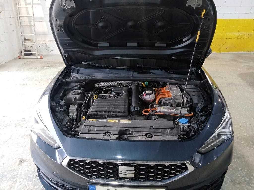 seat-leon-2021-hibrido-1400cc