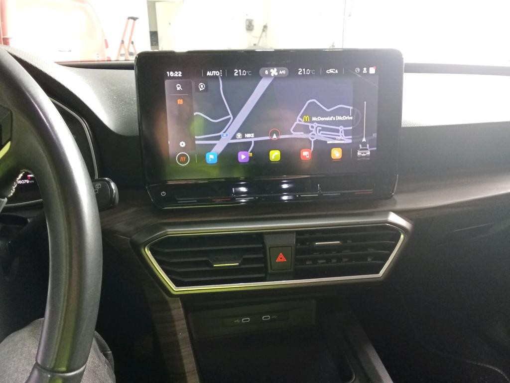 seat-leon-2021-hibrido-1400cc