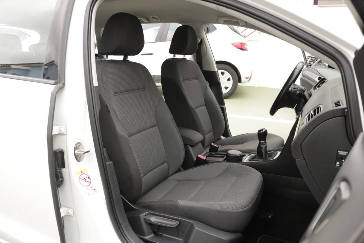 volkswagen-golf-variant-2019-diesel-1600cc