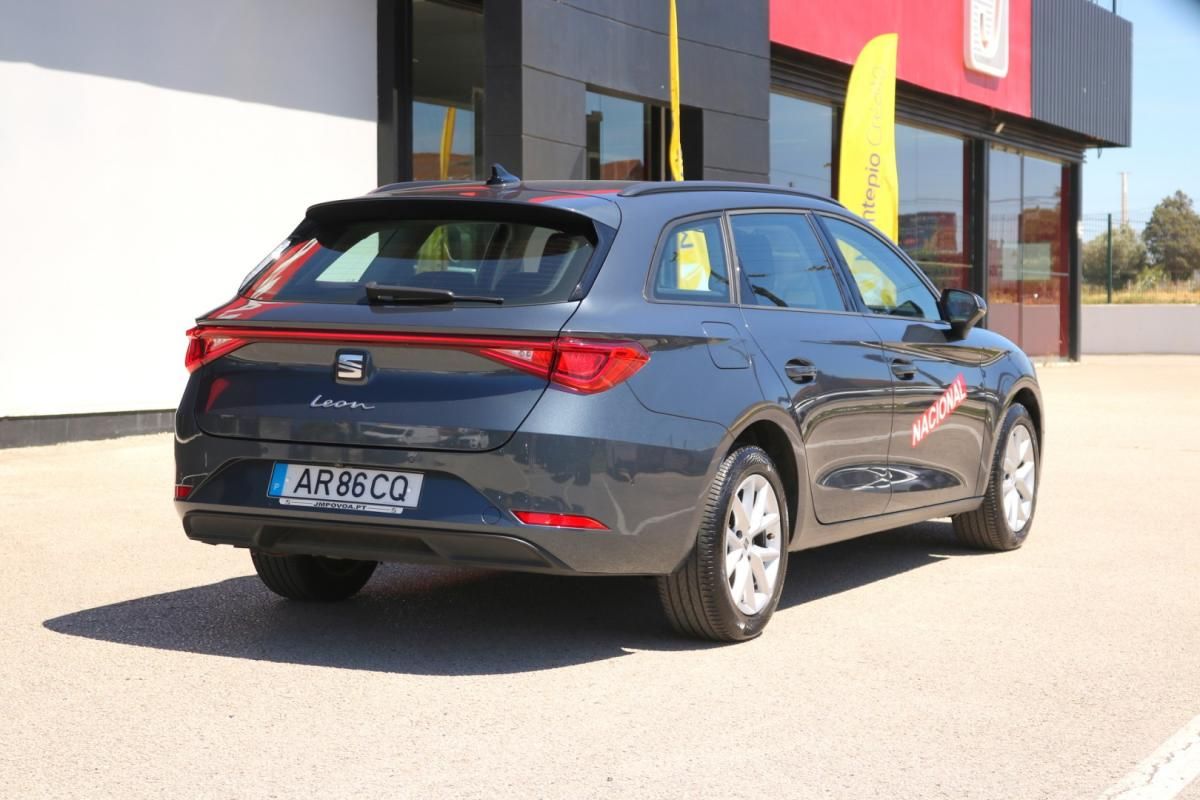 seat-leon-st-2022-diesel-2000cc