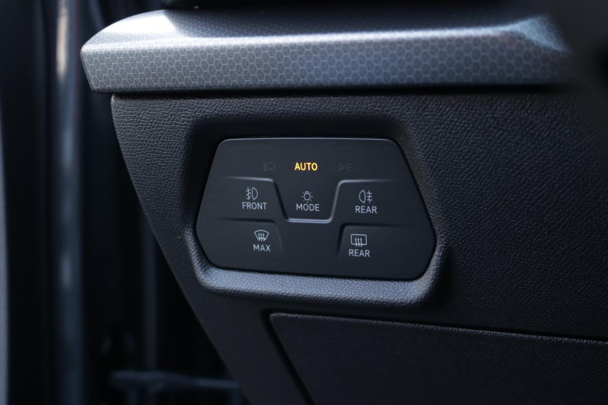 seat-leon-st-2022-diesel-2000cc