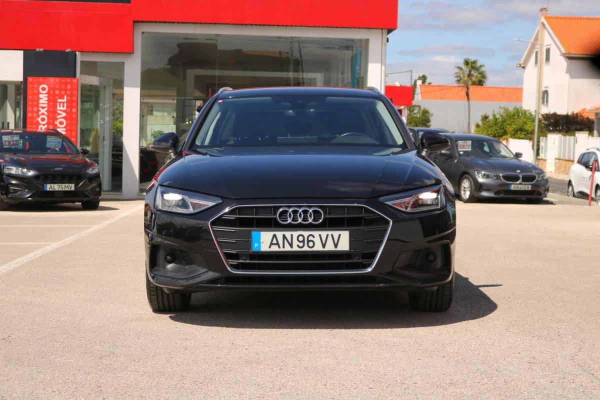 audi-a4-avant-2022-diesel-2000cc