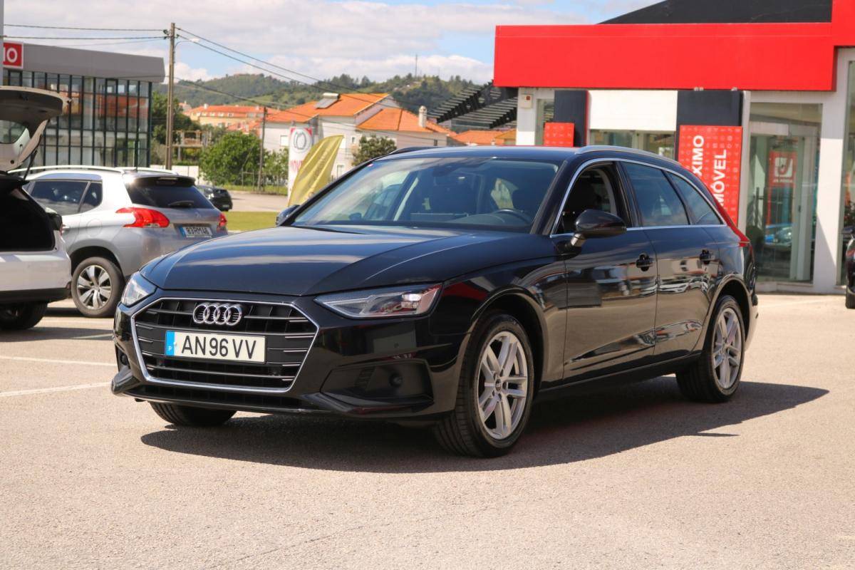 audi-a4-avant-2022-diesel-2000cc