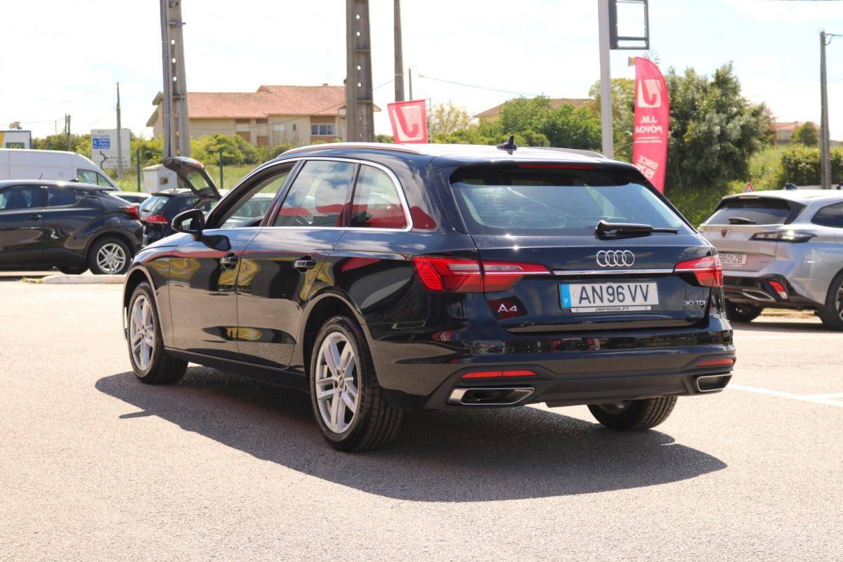 audi-a4-avant-2022-diesel-2000cc