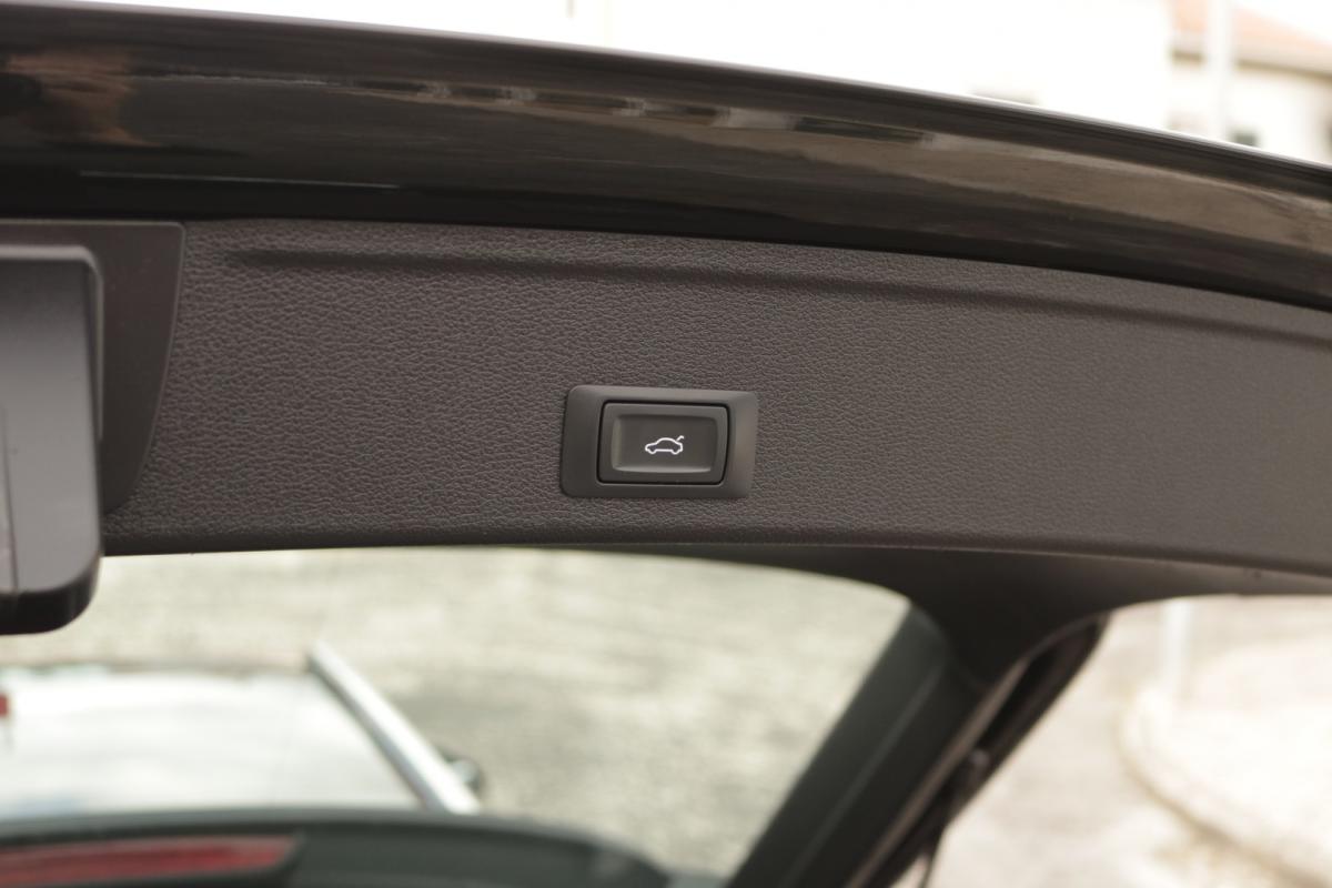 audi-a4-avant-2022-diesel-2000cc