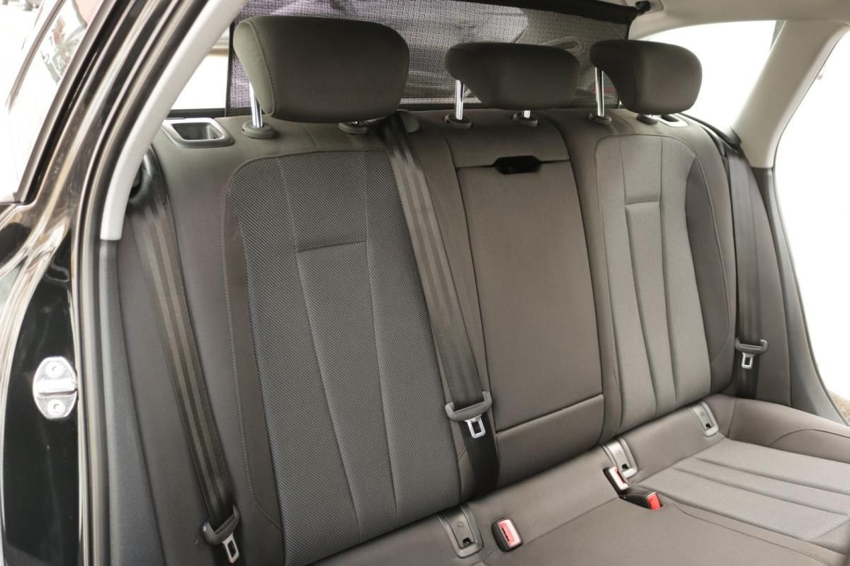 audi-a4-avant-2022-diesel-2000cc