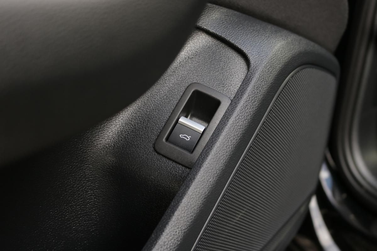 audi-a4-avant-2022-diesel-2000cc