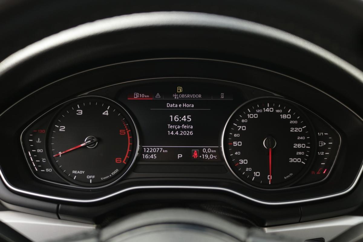 audi-a4-avant-2022-diesel-2000cc