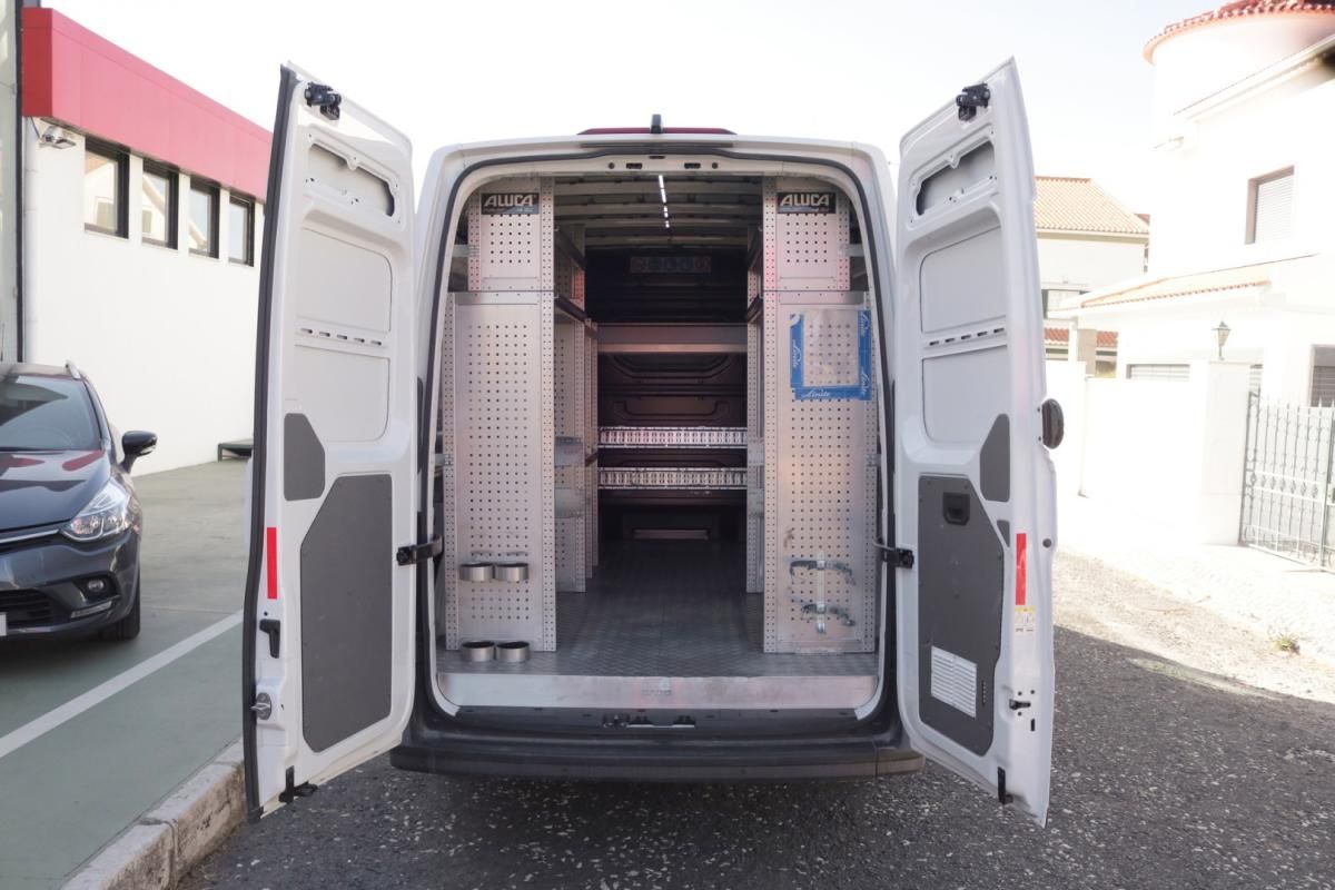 volkswagen-crafter-2024-diesel-2000cc