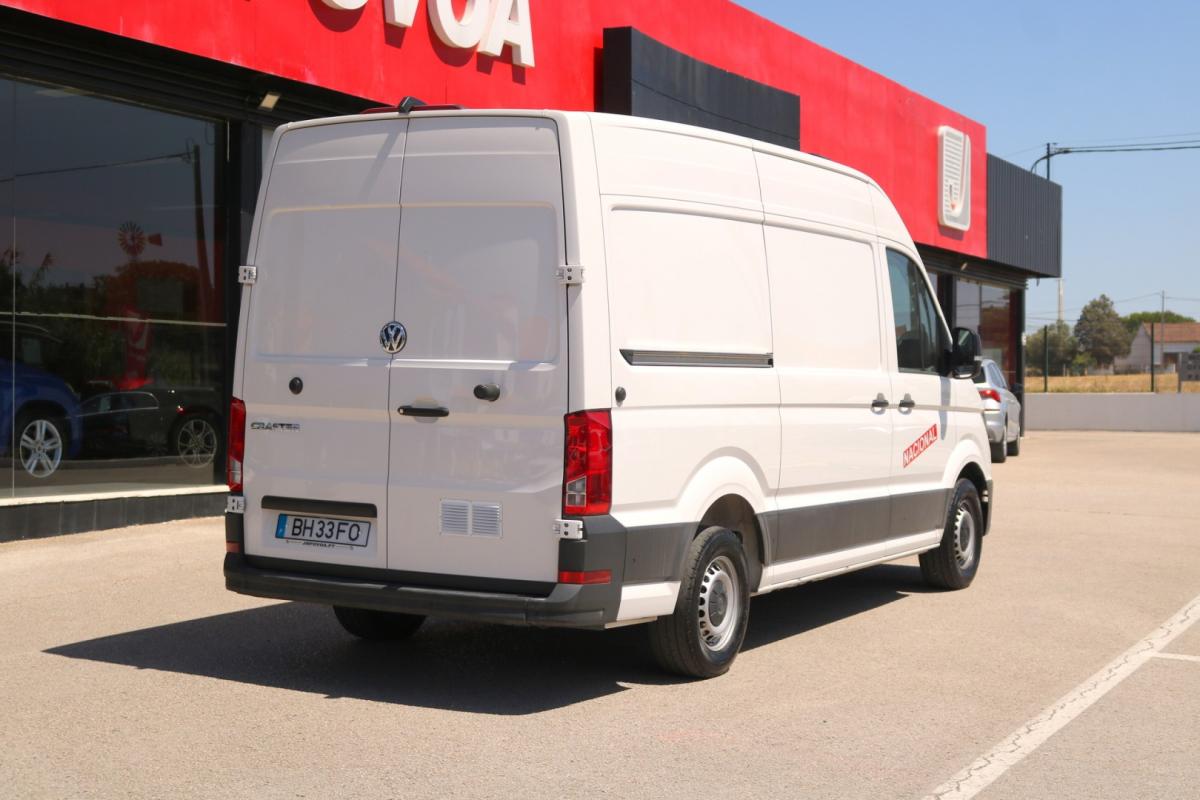 volkswagen-crafter-2024-diesel-2000cc