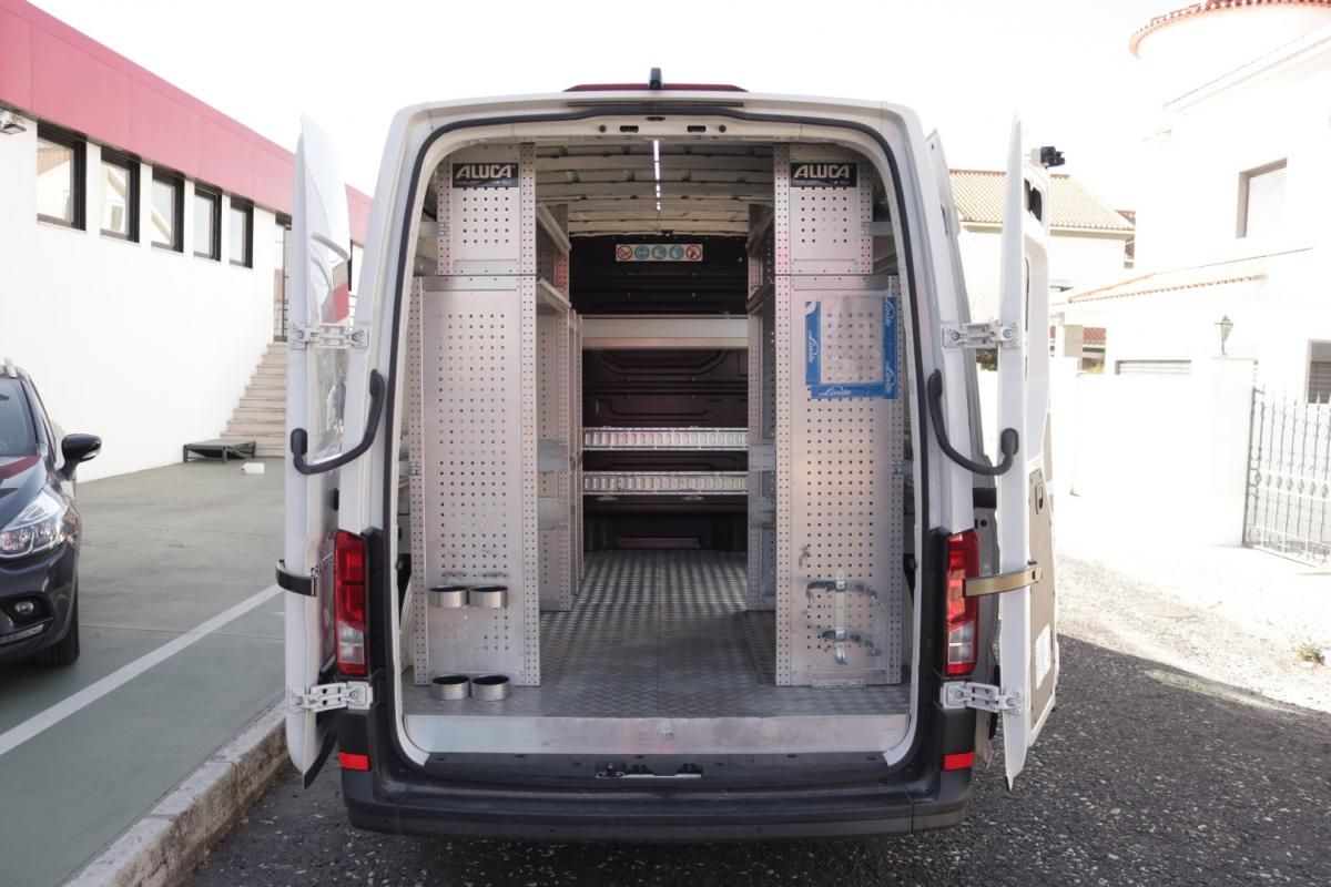 volkswagen-crafter-2024-diesel-2000cc